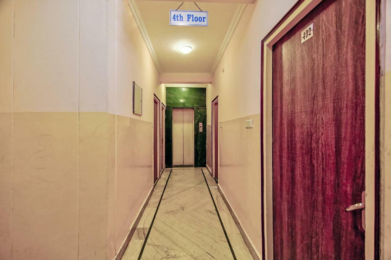 Capital O 41962 Hotel Mandakini Continental Lakhnau Kültér fotó