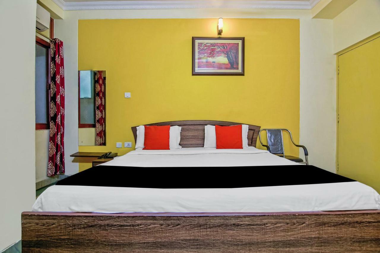 Capital O 41962 Hotel Mandakini Continental Lakhnau Kültér fotó