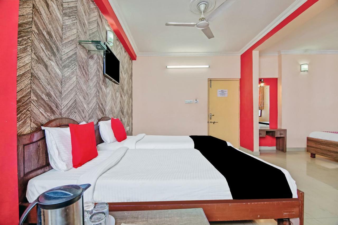 Capital O 41962 Hotel Mandakini Continental Lakhnau Kültér fotó